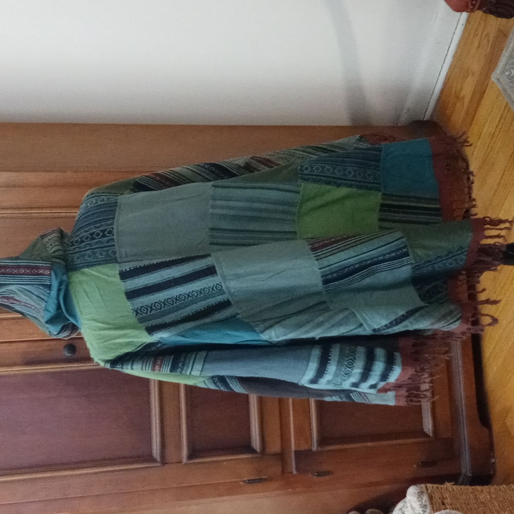 Poncho - Picture 6 of 7